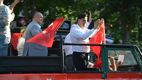 30 Ağustos Zafer Konvoyuna Coşkulu Katılım