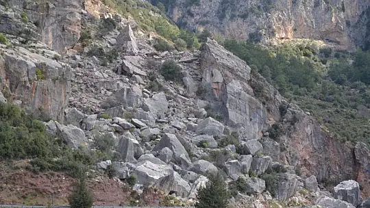 Muhtar Karaburun yetkililerden yardım istedi