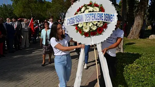 Fethiye'de STK'lardan Cumhuriyet Bayramı Kutlaması