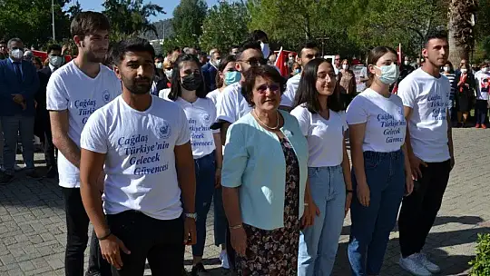 Fethiye'de STK'lardan Cumhuriyet Bayramı Kutlaması