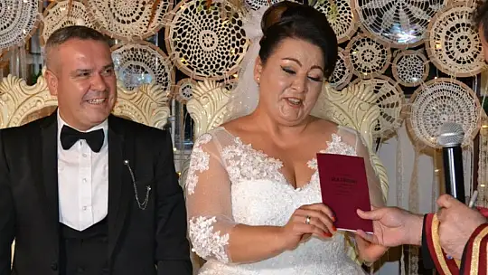 Meltem Avcılık İle Hakan Yıldırım Rüya Gibi Bir Düğünle Dünya Evine Girdi