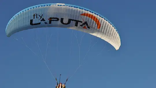 Ölüdeniz'de sezon bitmiyor