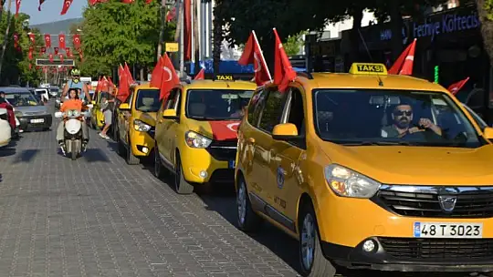 30 Ağustos Zafer Konvoyuna Coşkulu Katılım