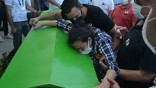 Gözyaşları sel oldu