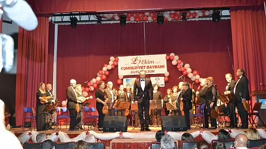 Ata okullarında Cumhuriyet coşkusu