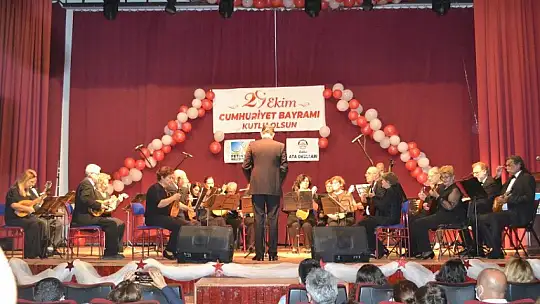 Ata okullarında Cumhuriyet coşkusu