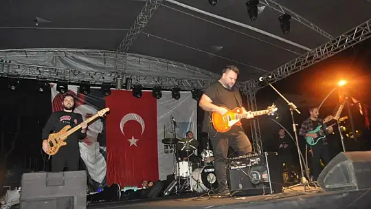 Vatandaşlar Cumhuriyet Konseri ile Coştu