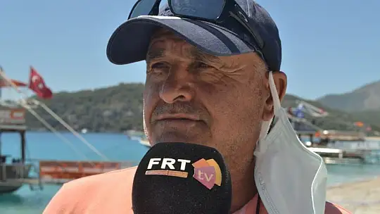 Turistler denizin tadını çıkardı