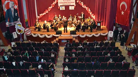 Ata okullarında Cumhuriyet coşkusu