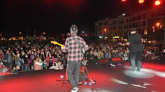 Vatandaşlar Cumhuriyet Konseri ile Coştu