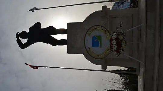 ŞEHİT FETHİ BEY TÖRENLE ANILDI