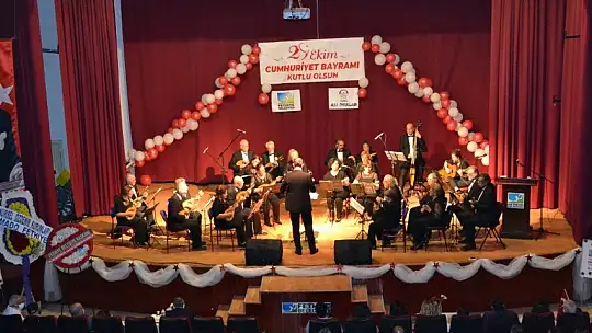 Ata okullarında Cumhuriyet coşkusu