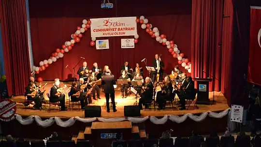 Ata okullarında Cumhuriyet coşkusu