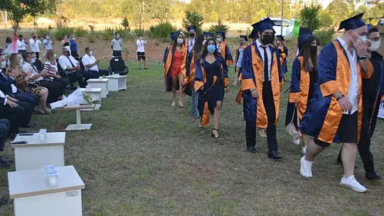 Öğrencilerin mezuniyet heyecanı