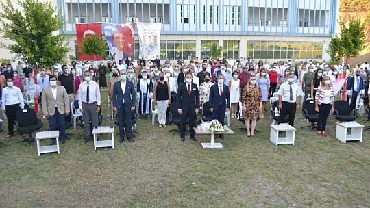 Öğrencilerin mezuniyet heyecanı