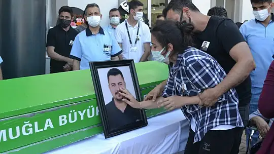 Gözyaşları sel oldu