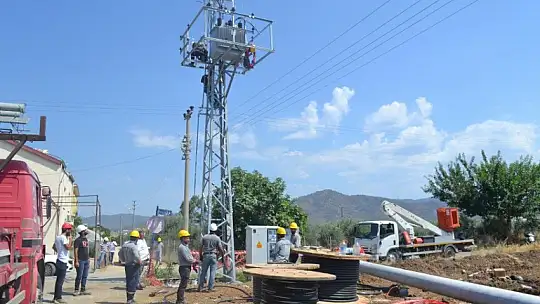 Cami Mahallesi Muhtarı Kavak, Mahallenin Elektrik Sorununu Çözdü