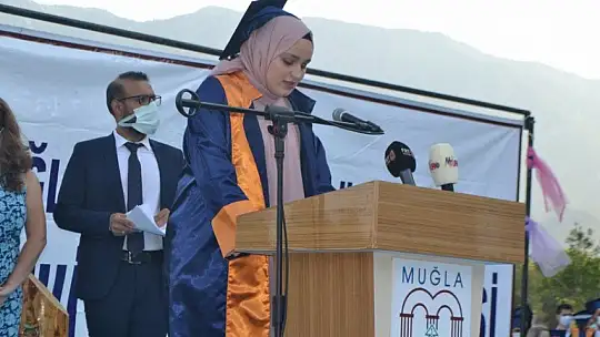 Öğrencilerin mezuniyet heyecanı