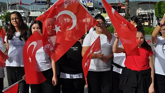 Cumhuriyetin 100.Yılına Özel 100 Uçurtma Uçurdular