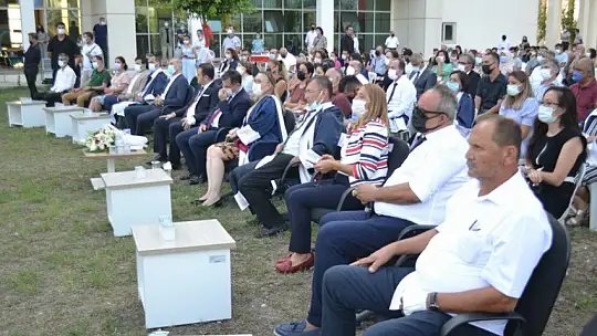 Öğrencilerin mezuniyet heyecanı