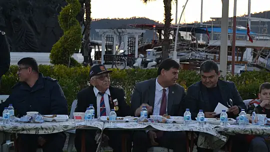 GAZİLER VE ŞEHİT AİLELERİ DERNEĞİ'NDEN İFTAR YEMEĞİ