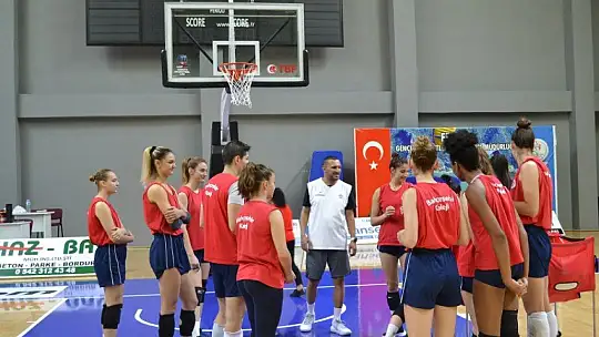 Başkan Çoban'dan filenin sultanlarına ziyaret