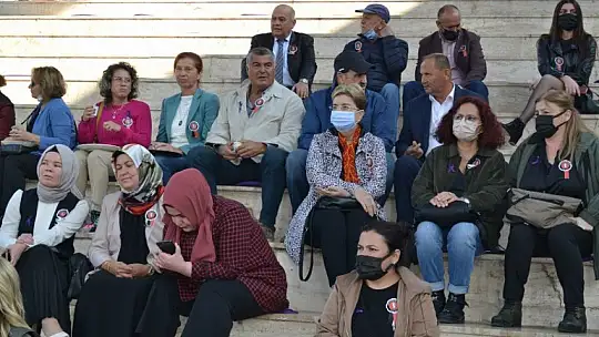 Türk kadınlar Birliği 50. Yılını kutladı