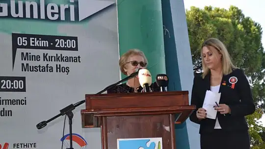 Türk kadınlar Birliği 50. Yılını kutladı