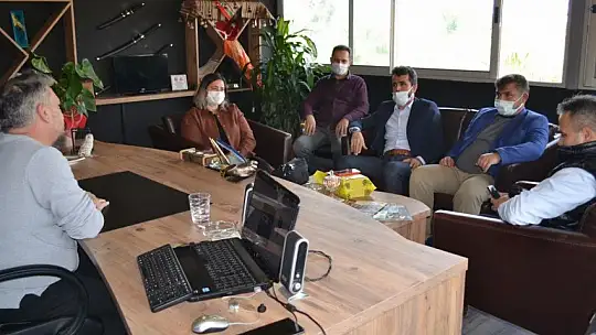 Köktener'e teşekkür plaketi