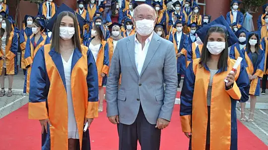 Fethiye Sağlık Bilimleri Fakültesi 2020-2021 Mezunlarını Verdi