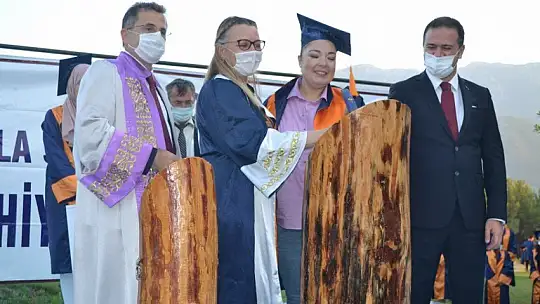 Öğrencilerin mezuniyet heyecanı