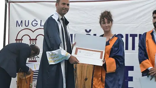 Öğrencilerin mezuniyet heyecanı