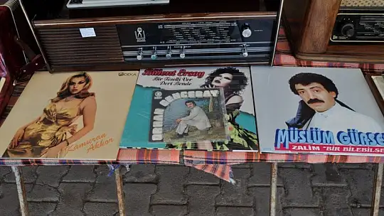 Fethiye Antika Pazarı antika severleri buluşturuyor