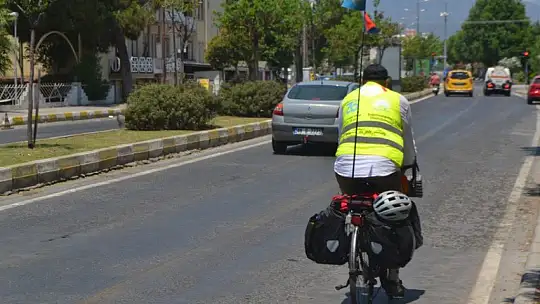 Türkiye Turuna Çıkan Kazak Bisikletçi Fethiye'de