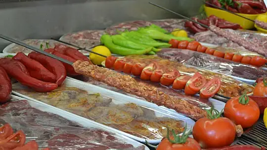 'Kırmızı beyaz et restaurant' misafirlerini bekliyor