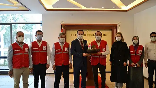 Kızılay'dan Kaymakam Fırat'a ziyaret