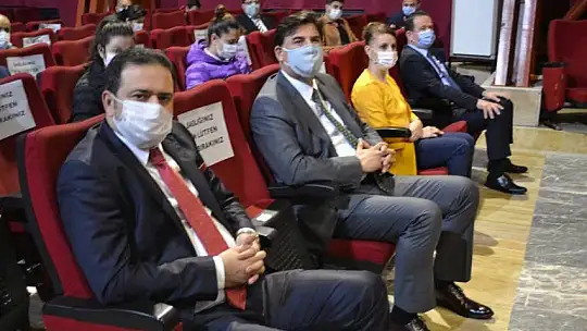 Emekli Öğretmenlere Hizmet Şeref Belgeleri sunuldu