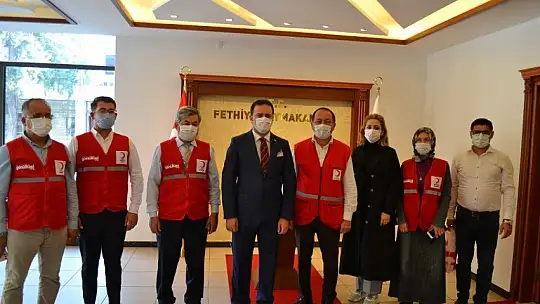 Kızılay'dan Kaymakam Fırat'a ziyaret