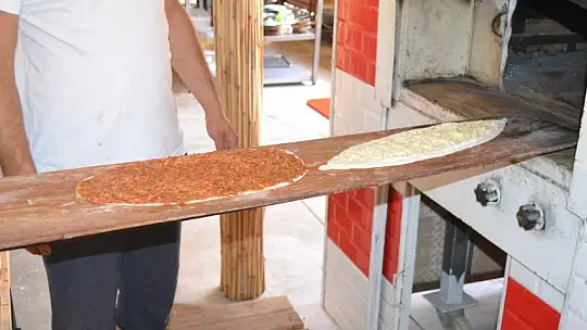 'Kırmızı beyaz et restaurant' misafirlerini bekliyor