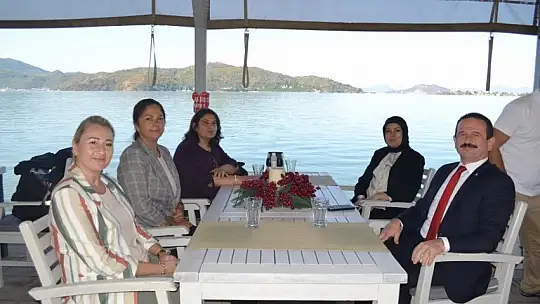 AK Parti Fethiye Kadın Kolları yönetimi onaylandı 