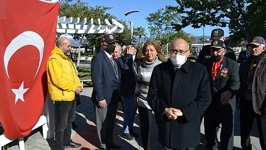 Şehitler İçin Lokma Döktürdüler