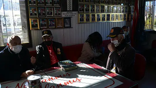 Şehitler İçin Lokma Döktürdüler