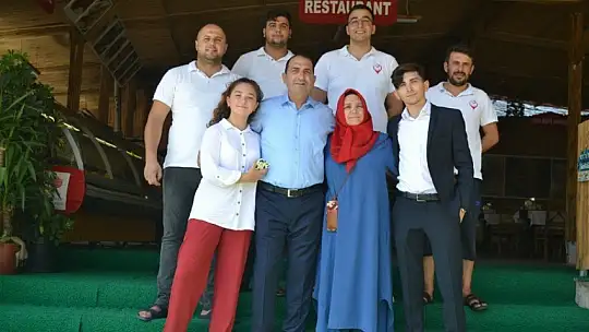 'Kırmızı beyaz et restaurant' misafirlerini bekliyor