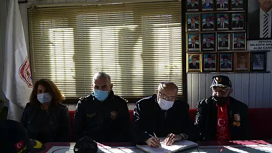 Şehitler İçin Lokma Döktürdüler