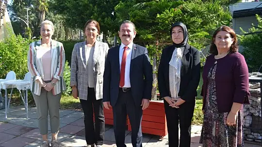 AK Parti Fethiye Kadın Kolları yönetimi onaylandı 