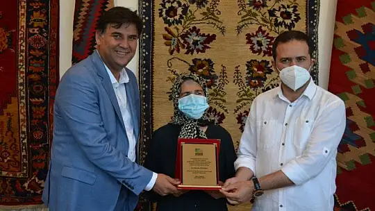 'Kaya Halısı' Dokuma Atölyesi açıldı