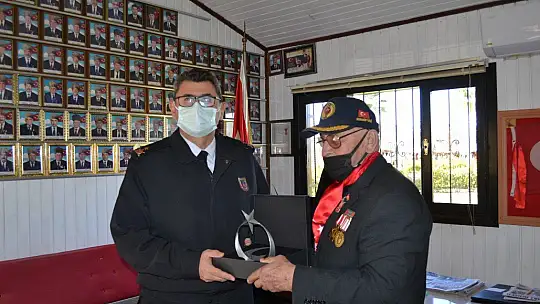 Şehitler İçin Lokma Döktürdüler