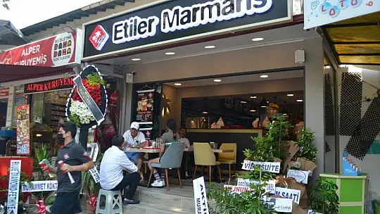 İstanbul'un meşhur efsane ıslak hamburgeri Fethiye'de!