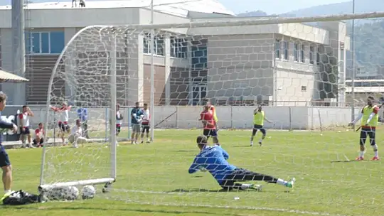 Fethiyespor'u kaptanlar çalıştırdı 