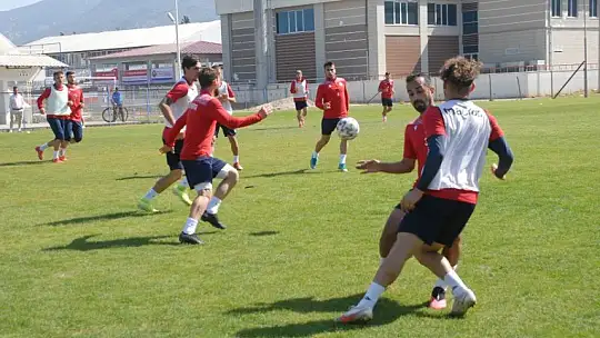 Fethiyespor'u kaptanlar çalıştırdı 